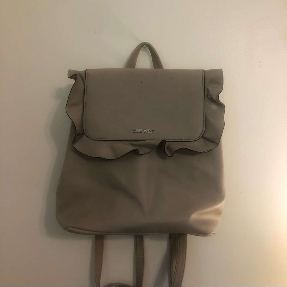 Nine West ruffle backpack style purse/bag, pale gray leather w/ silver hardware